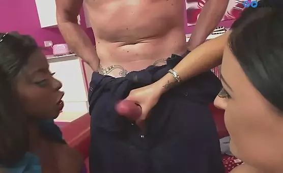 Blowjob for Hungry Women